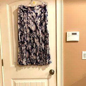 Time and True, large, multi color skirt!